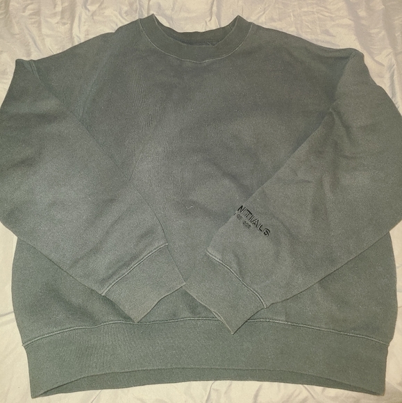 SOLD!! - Essentials Fear Of God Sweatshirt Black Size XS - Picture 2 of 5